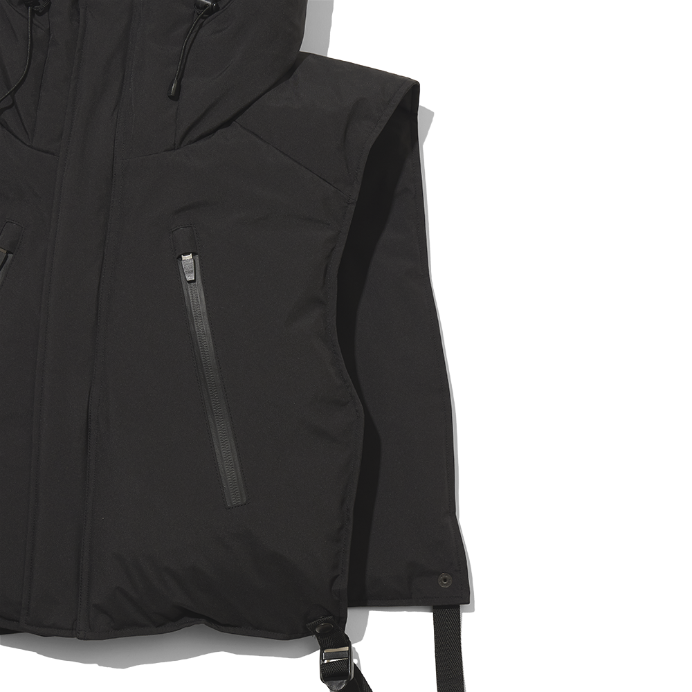 TRAVELER’S DOWN HOODIE